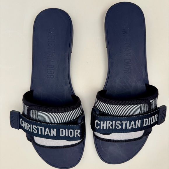NWOT Dior Dio(r)evolution Slide - Picture 3 of 6